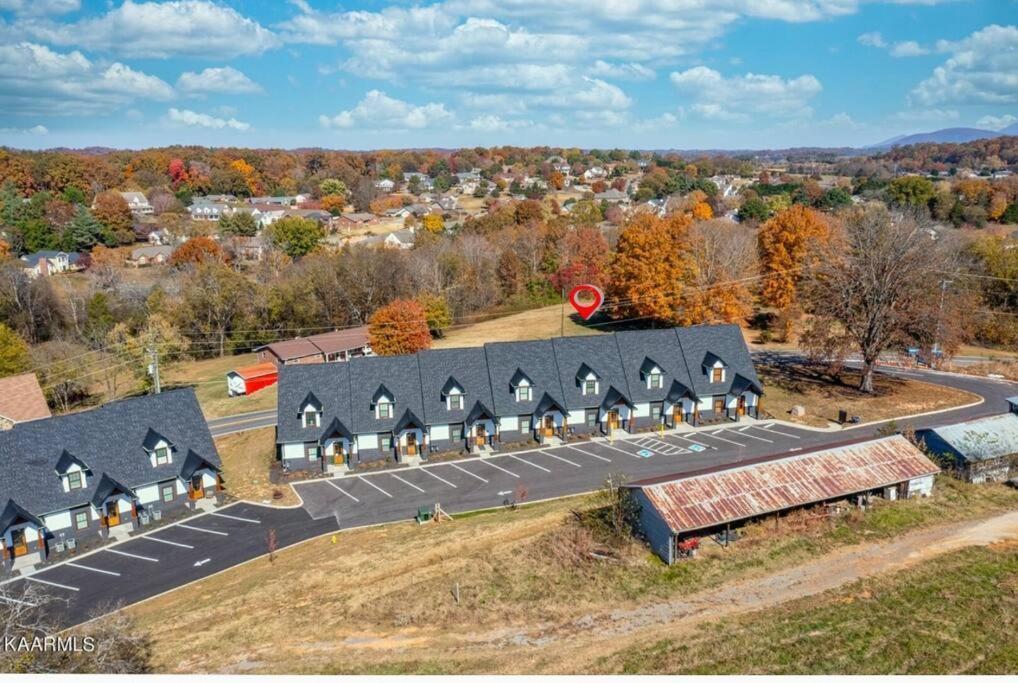 *Dog Friendly*Modern Home-Minutes To Dollywood, Gatlinburg, Smoky Mountains & Pigeon Forge! Exterior foto